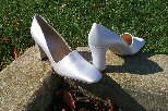 V W Square Toe Pump